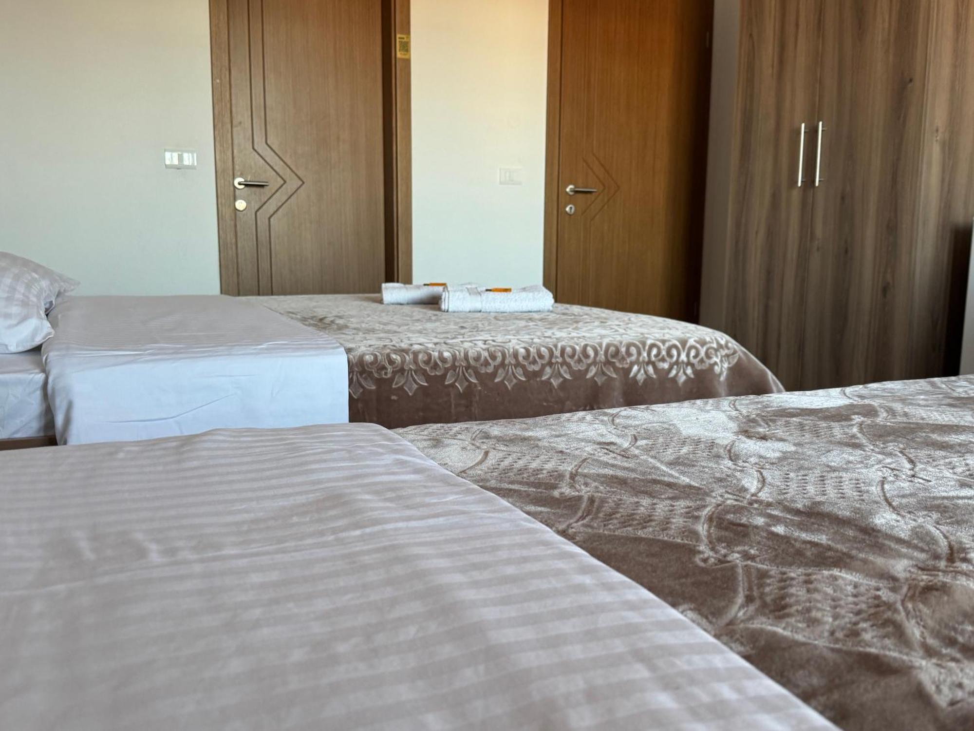Hotel Majestic Struga Exterior foto