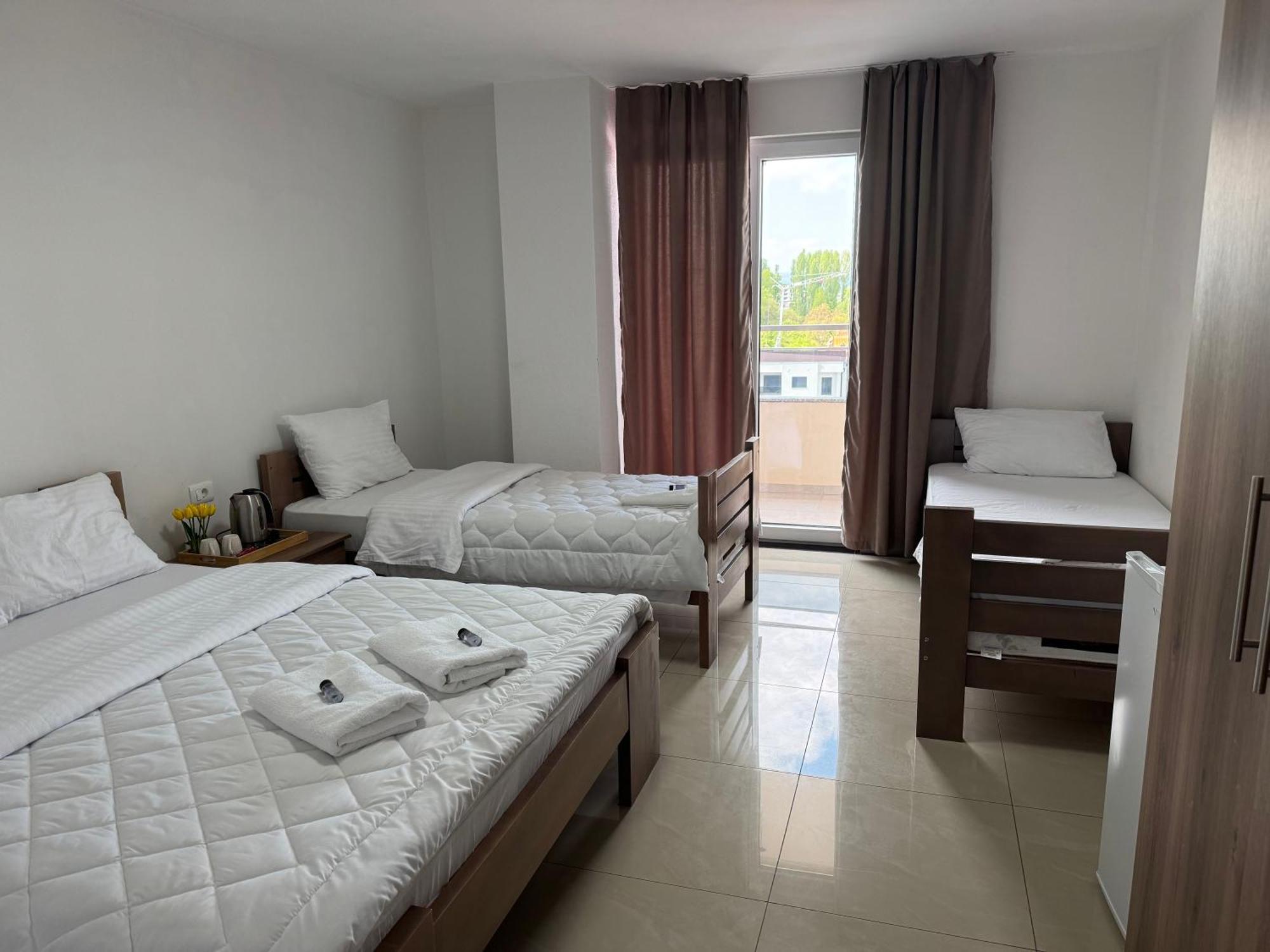 Hotel Majestic Struga Exterior foto